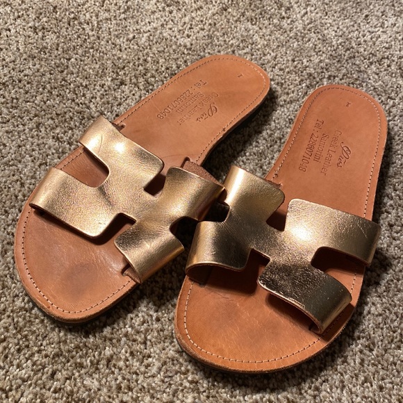 Shoes - Womens sandals
